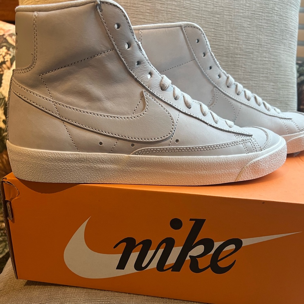 Nike W Blazer Mid